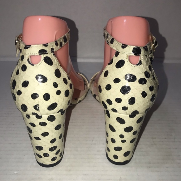 NWOB Stuart Weitzman Nearlynude Cream Dot Spotted Snake Ankle Strap Heels Sz 8 - Picture 2 of 11